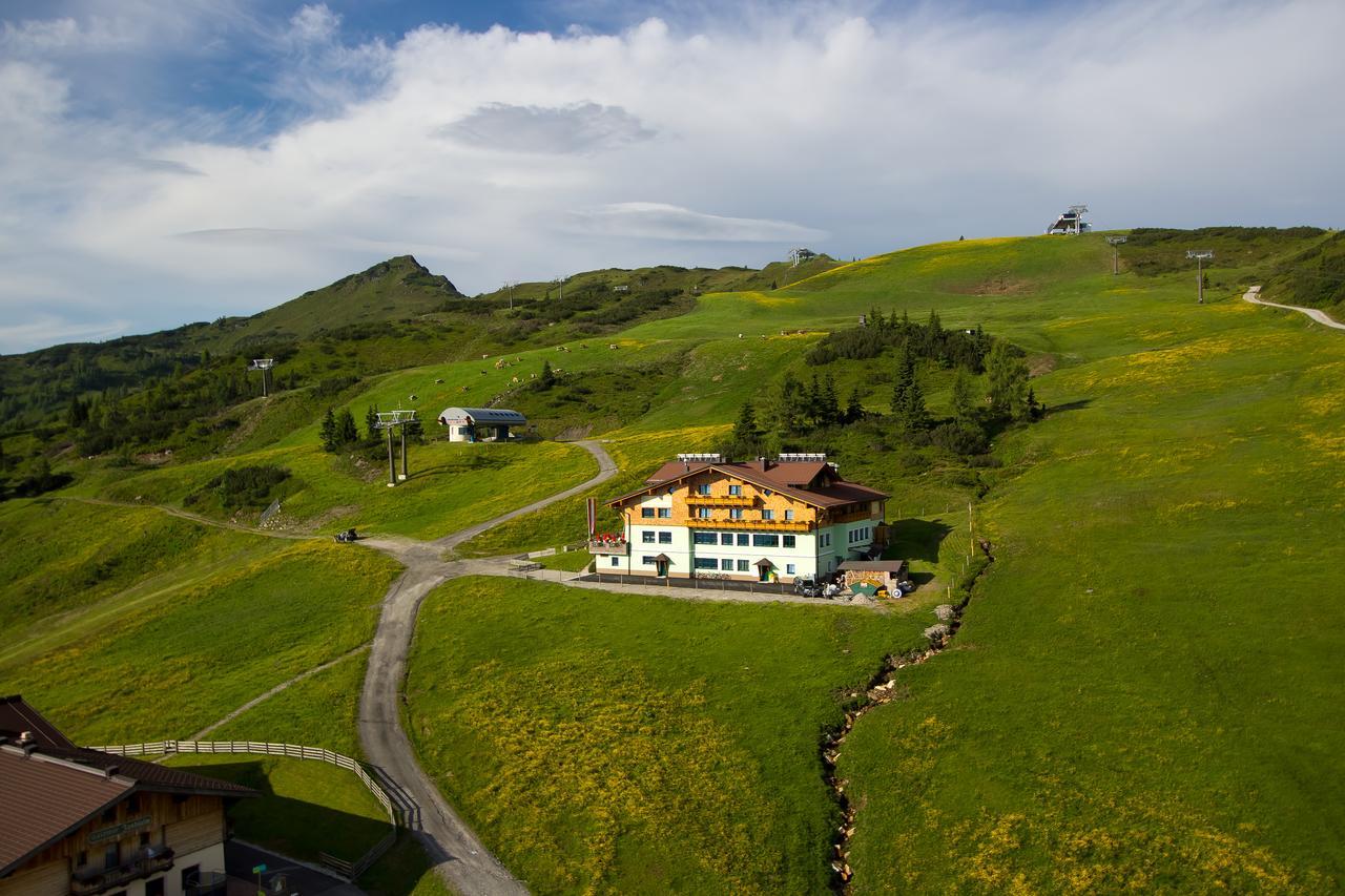 Berggasthof Latschenhof Flachau Exterior foto